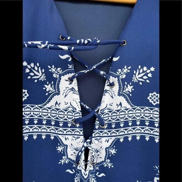 lovers + friends Temple Dress in Blue Temple Scarf small - Picture 6 of 13